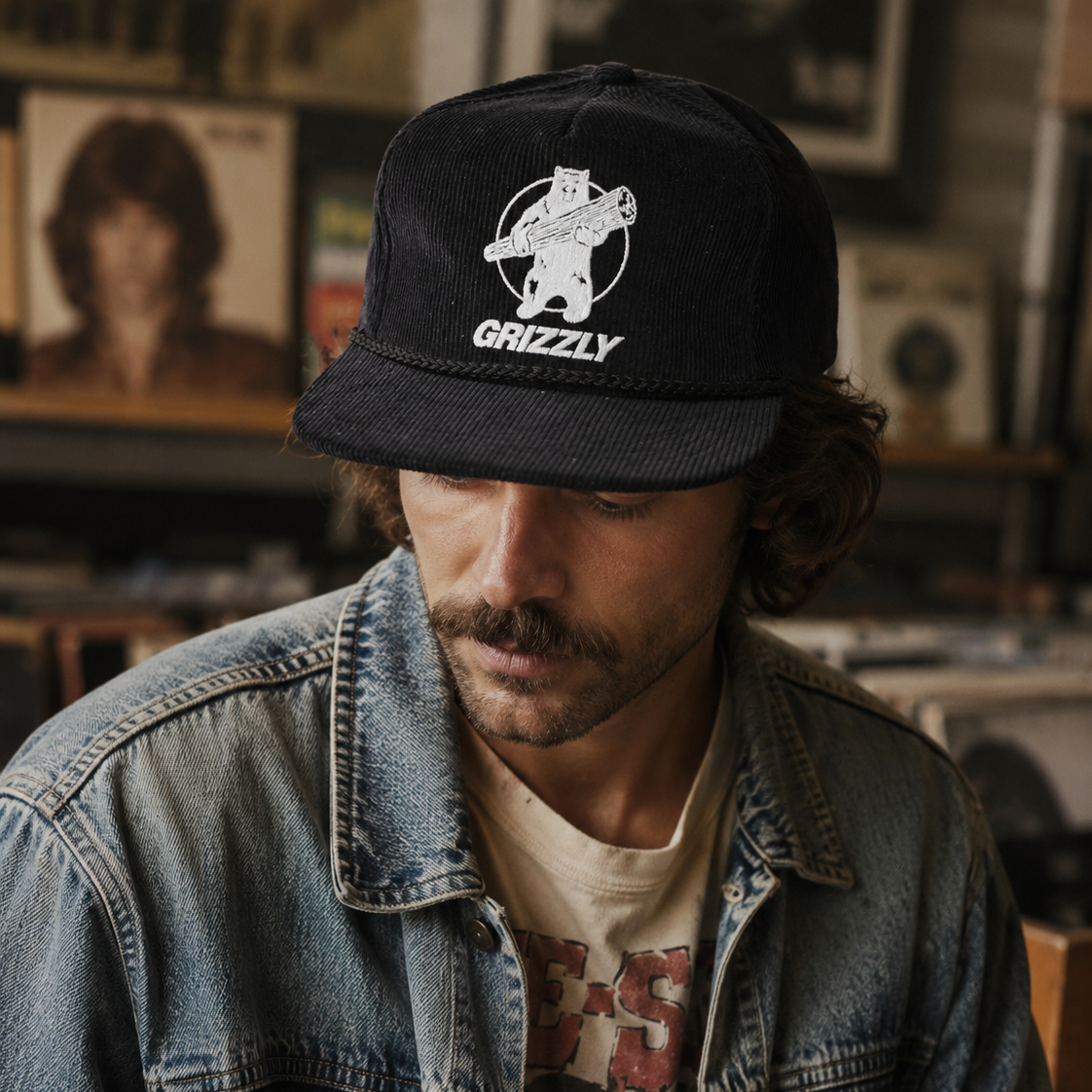 Grizzly Black Corturoy Vintage Cap